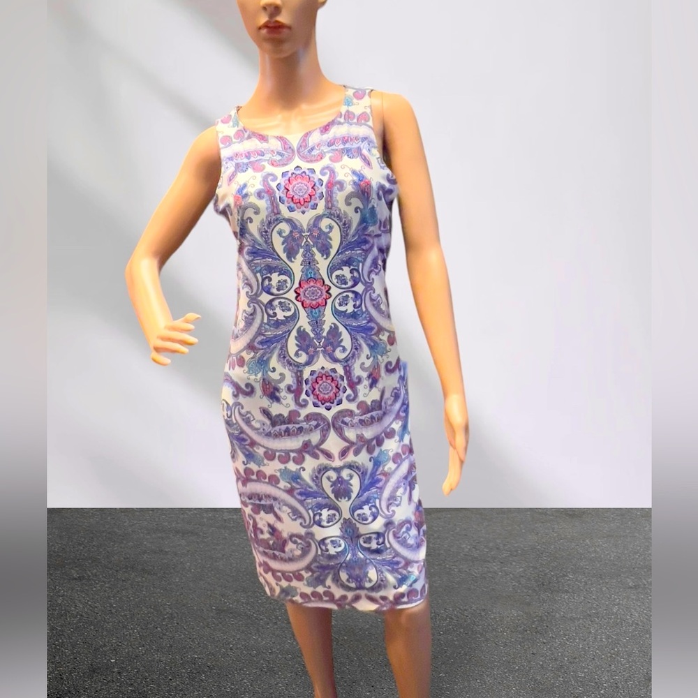 Pretty Charter Sleeveless Dress- Small